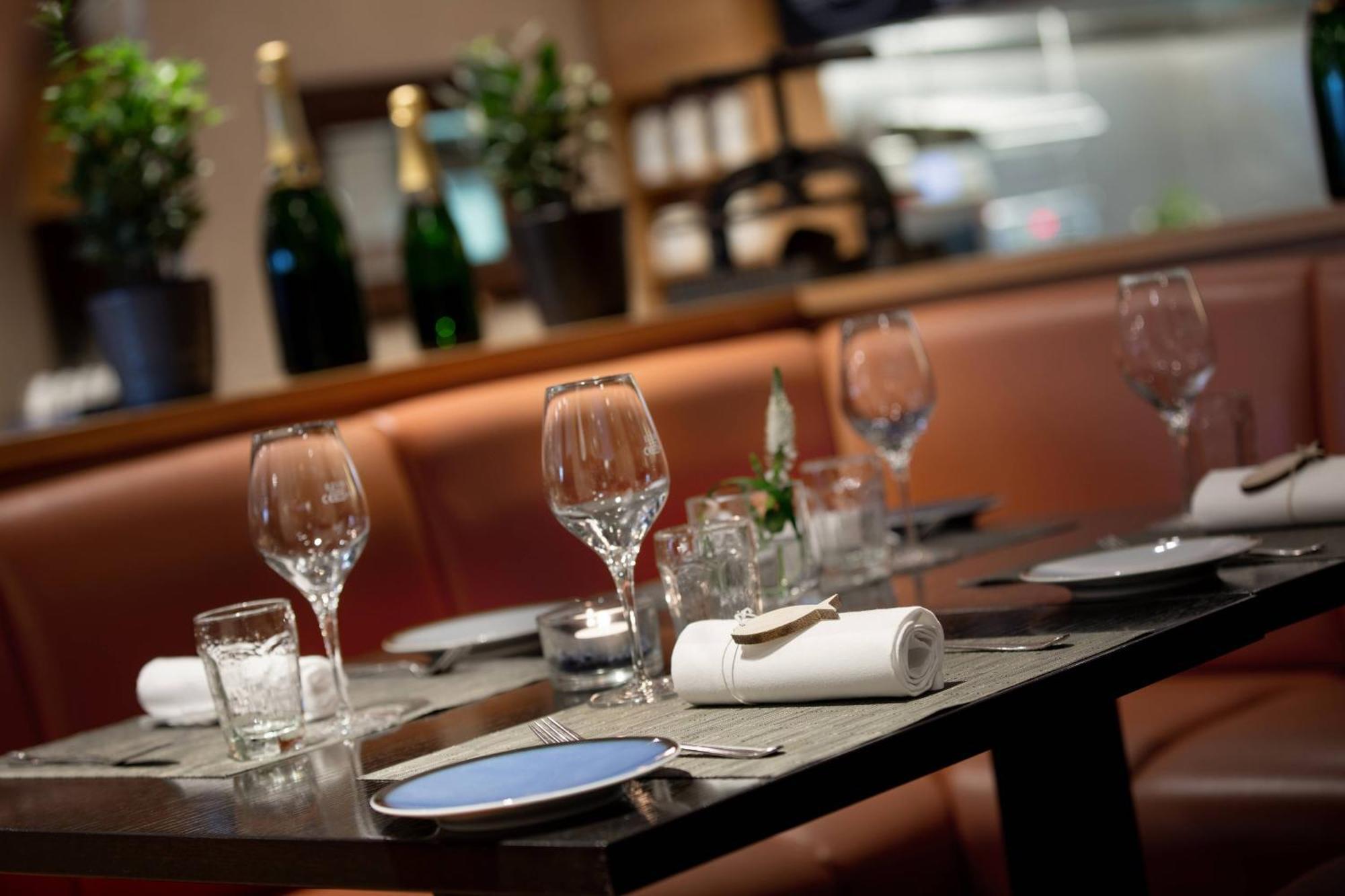 汉堡万丽酒店 外观 照片 Interior of the restaurant