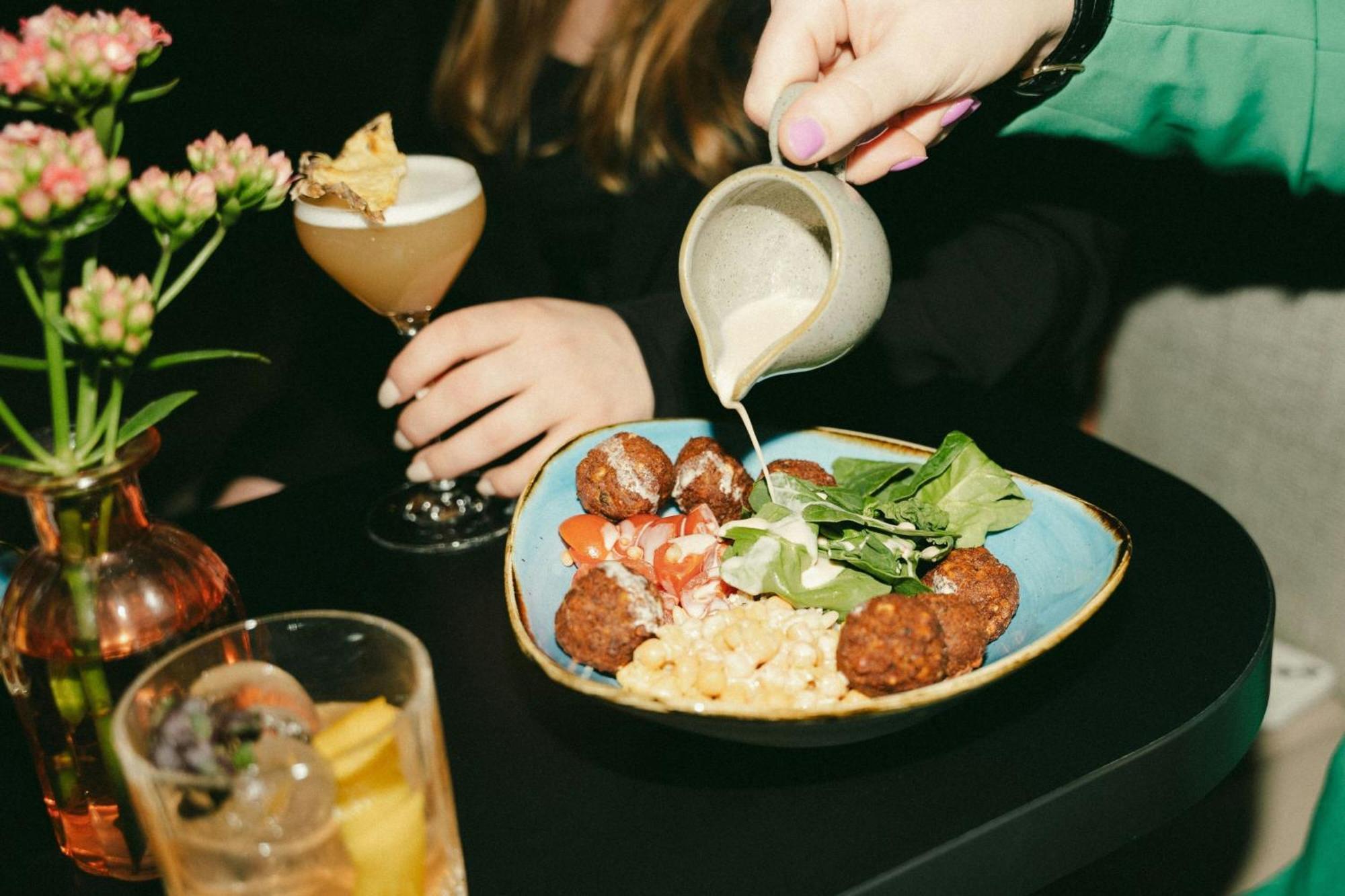 汉堡万丽酒店 外观 照片 Falafel